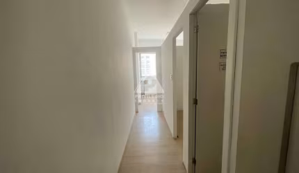 Sala Comercial com 44m2 no Edifício Central copacabana