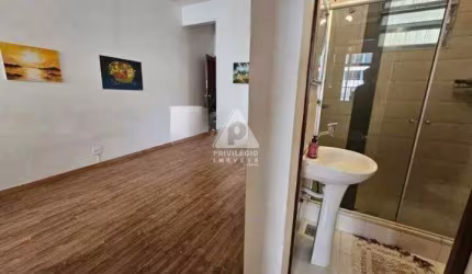 Posto 5! Sala e quarto com dependência. 50m²