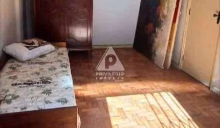 QUARTO SALA COM VARANDA INTERNA