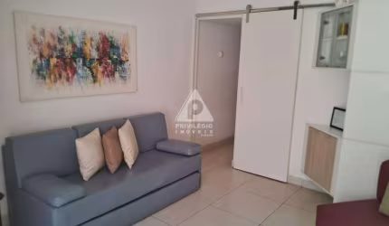 Apartamento sala quarto suíte em Ipanema reformado