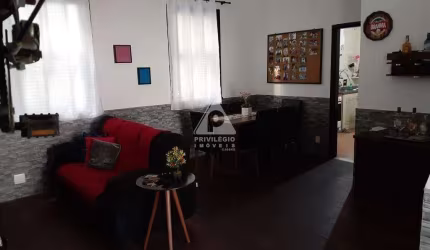 Espetacular Casa triplex de Vila 5 quartos quintal 3 vagas em Botafogo