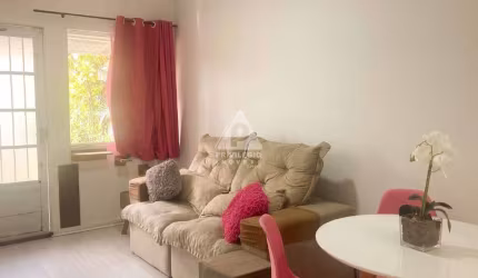 Casa em condomínio com infra e portaria 24h