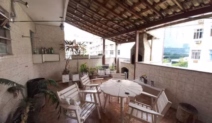 Cobertura Linerar, terraço com churraqueira, 3 quartos, suíte, vaga na escritura e 160m² no Iptu - Botafogo - Rio de Janeiro.
