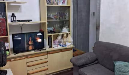 2 quartos, casa de rua, vaga, localização excelente, oportunidade