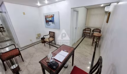 sala comercial, reformadíssima, próximo ao metro, fundos.
