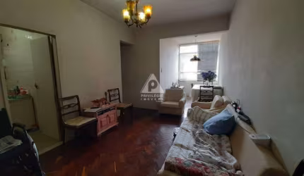 Sala, 2 quartos, 66m², Humaitá
