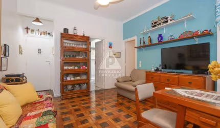 Apartamento à venda reformado, 3 quartos, sala, área externa, área de serviço, 83m², Botafogo. RIO DE JANEIRO/RJ.