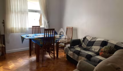 Apartamento à venda no Humaitá, 2 quartos (sendo 1 suíte), 1 vaga.