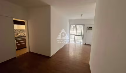2 quartos sendo 1 suite. varanda, vaga, dependencia completa, infraestrutura completa