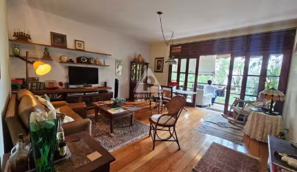 Apartamento de 100m² com 2 quartos e varanda na Lagoa!