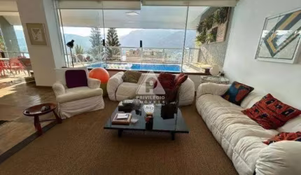3 quartos sendo 1 suite, 2 vagas, piscina, vista Lagoa Rodrigo de Freitas, reformado