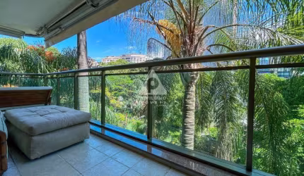 Apartamento 2 quartos, suíte, varanda, 90 mts, vista livre, 2 vagas de garagem, no Leblon.
