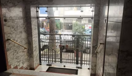 Apartamento 3 quartos no leme com vaga na escritura!!!