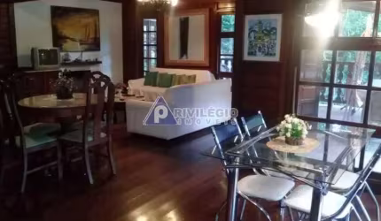 Casa à venda, 4 quartos, 3 suítes, 2 vagas, Gávea - RIO DE JANEIRO/RJ