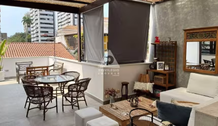 Casa triplex em Botafogo, 5 qtos, 300m²