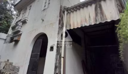 Casa ampla no Cosme Velho