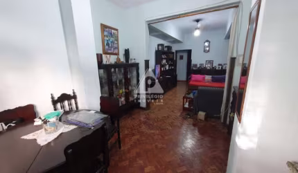 Apartamento de 2 quartos com vaga á venda no Flamengo