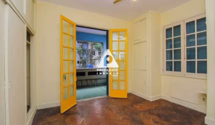 Casa Duplex de 511m² com vaga - Laranjeiras