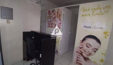Sala Comercial no coração do Catete. OPORTUNIDADE!