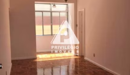 Apartamento à venda, 3 quartos, Catete - RIO DE JANEIRO/RJ