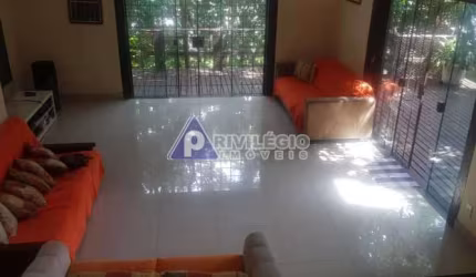 Casa de rua à venda, 3 quartos, 3 suítes, 4 vagas, Laranjeiras - RIO DE JANEIRO/RJ