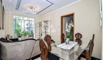 Apartamento de 3 quartos reformado no Flamengo à venda.