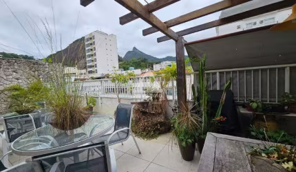 cobertura duplex com três quartos e vaga a venda em Laranjeiras