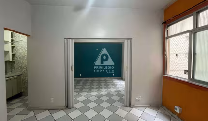 Quarto e sala, 30m², a venda no Flamengo