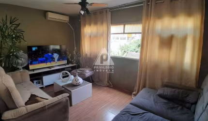 Apartamento de 2 quarto com vista livre, 50m² na Glória