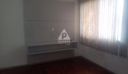Apartamento 03 Quartos sendo 01 Suíte e, Laranjeiras