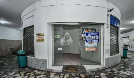 Loja em galeria na quadra da praia no flamengo