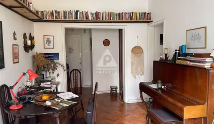 Apartamento silencioso de 2 quartos, 1 banheiro, 64 m2 em Botafogo.