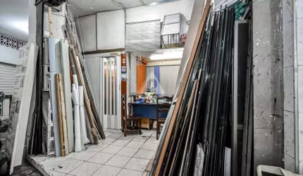 Loja dentro de galeria, no flamengo bem movimentada