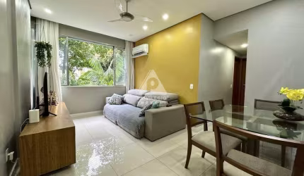 Apartamento de 2 quartos reformado à venda na Glória