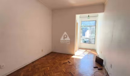 Apartamento à venda, 2 quartos, Catete - RIO DE JANEIRO/RJ