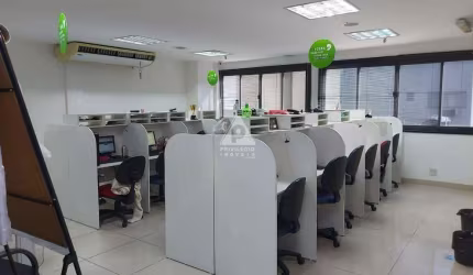 Andar Comercial Reformado à venda no Centro