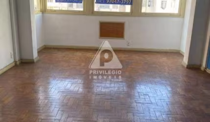 Apartamento à venda, 4 quartos, 1 suíte, Centro - RIO DE JANEIRO/RJ