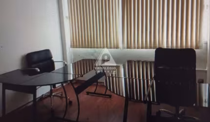 EXCELENTA SALA COMERCIAL - VENDE-SE CENTRO RIO