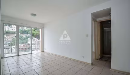 Apartamento no Centro de 1 quarto com infraestrutura e vaga disponível para venda na Privilégio Imóveis