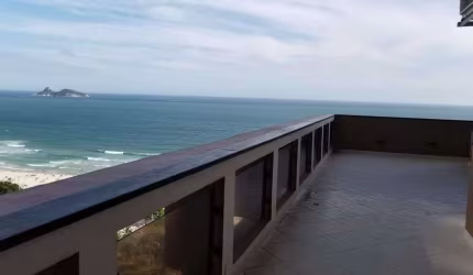 Excelente Duplex frontal 310m2 4 quartos Lúcio Costa