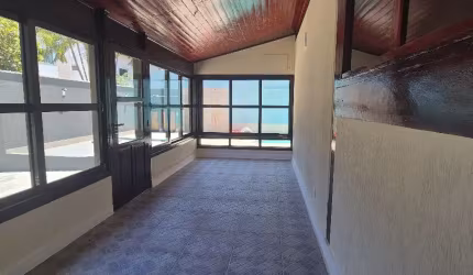Casa duplex 300 m2 4 quartos 2 suites Barra da Tijuca