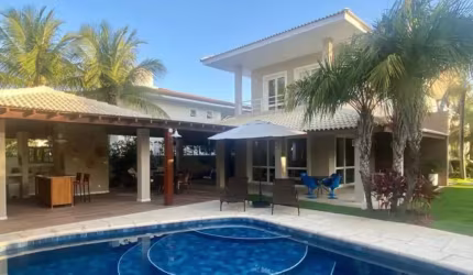 Casa 4/4 sendo 3 suítes de esquina no Porto Resort Busca vida