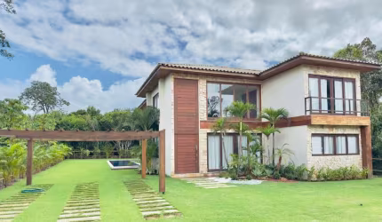 Casa a venda NOVA 5 suítes 430 m2 no Praia Bela em Praia do Forte