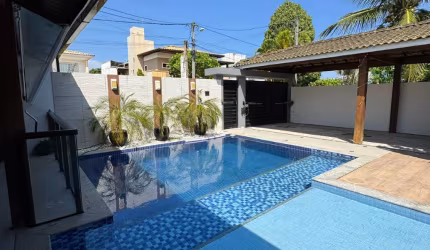 Casa a venda 4 suítes 484 m2 no Vilas do Joanes