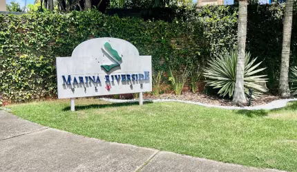 Apartamento a venda 3/4 sendo 2 suítes térreo no Marina Riverside