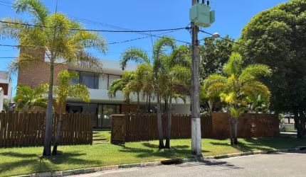 Casa 5 suítes + dependencia 1 QUADRA DA PRAIA | PORTEIRA FECHADA