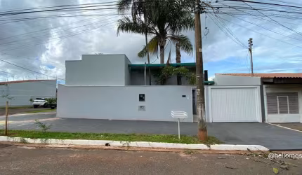 Casa de Esquina com Acabamento Moderno no Parque dos Novos Estados!