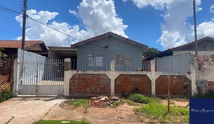Oportunidade! Casa Ampla com Suíte + Estrutura nos Fundos no Parque dos Novos Estados