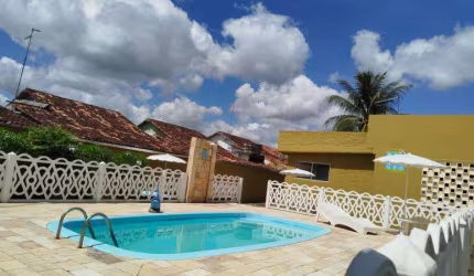 CARPINA CASA EM CONDOMINI8O 3 QUARTOS JARDIM E PORTARIA R$ 180.000