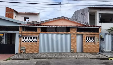 Casa Solta no Monte Castelo a venda